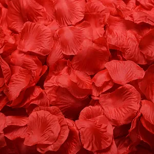 Pétales de rose artificiels rouges en intissé avec texture pour décoration de mariage