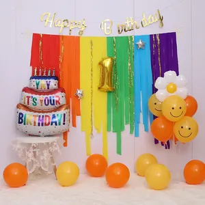 Kit déco d'anniversaire arc-en-ciel avec ballon gâteau, chiffre 1 et rideaux frangés