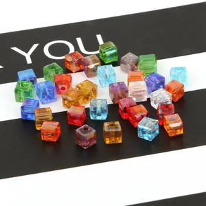 Cuentas de cristal de vidrio cuadradas facetadas de colores para joyas DIY y accesorios