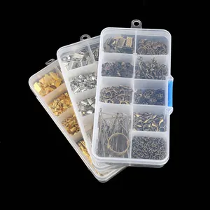 Umfangreiches DIY Schmuckset mit bunten Kleinteilen in organisierten Aufbewahrungsboxen