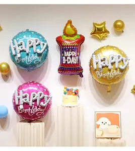 Détail du kit de ballons d'anniversaire colorés en aluminium avec forme de bougie festif