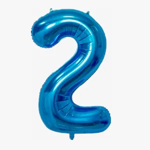 Dettaglio del palloncino blu lucido numero 2 per decorazioni festa di compleanno ragazzi