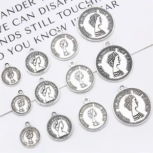 Vintage Alloy Queen Elizabeth II Portrait Coin Pendants DIY Jewelry Making Charms For Necklace Bracelet Antique Silver Round Coin Accessories