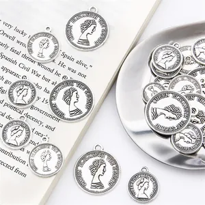 Vintage silver alloy queen coin pendant charms for DIY handmade necklace and jewelry making
