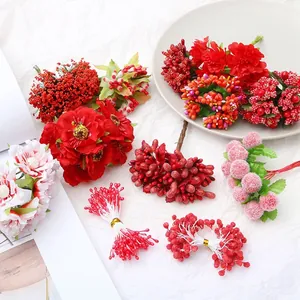 Collection artistique de fleurs artificielles rouges et baies pour accessoires de bricolage