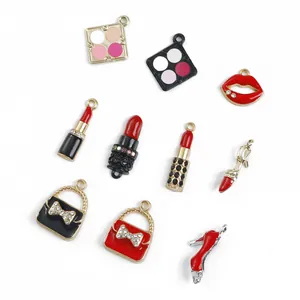 Set di 10 ciondoli a forma di rossetto e borsetta per la creazione di gioielli DIY