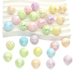 Bunte 16mm Acrylperlen in Kürbisform mit irisierender Streifenstruktur für DIY Schmuck
