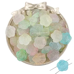Cuentas de acrílico mate con forma de flor y lazo en colores pastel para joyas DIY