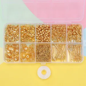 Schmuckset zum Selbermachen mit 10 Fächern, goldenen Karabinerverschlüssen und Gummiband