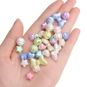 Perline colorate in ABS dalle forme miste per creazione di gioielli e braccialetti fai-da-te