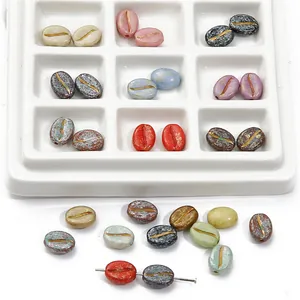 Gekleurde 8x10mm acryl koffieboon kralen voor DIY sieraden maken in witte lade