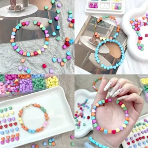 Bunte Acryl-Herzperlen-Set für DIY-Schmuckherstellung und handgefertigte Bastelprojekte