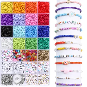 Kit de joyería DIY de 28 rejillas con cuentas de colores y letras para pulseras