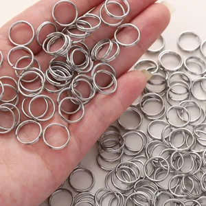Roestvrijstalen dubbele buigringen in de hand voor DIY sieraden maken en sleutelhangers