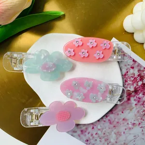 Barrettes à fleurs en acétate chic avec strass brillants aux couleurs pastel
