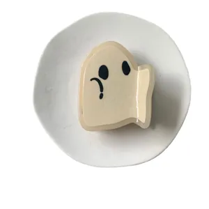 Cute ghost-shaped acetate hair claw clip in creamy beige for women Halloween hair accessories