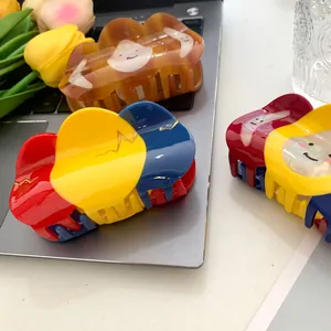 Pinza para el pelo tricolor de estilo francés con forma de nube y diseño de cara sonriente
