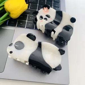 Pince à cheveux panda mignonne en acétate avec détails floraux pour coiffure élégante