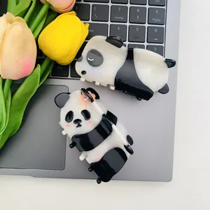 Lot de pinces à cheveux panda en acétate avec motifs panda assis et couché pour femmes