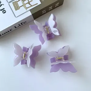 Dreiteiliges Schmetterlings-Haarklammer-Set in Hellviolett und Milchweiß aus Acetat
