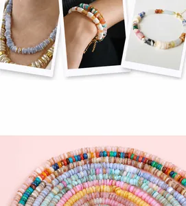 Macro-opname van kleurrijke schelpkralen voor DIY boheemse kettingen en armbanden