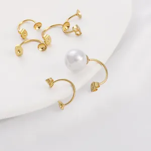 Detail von 14K vergoldeten C-Form Ohrhaken mit eleganten weißen Perlen DIY-Schmuckteilen