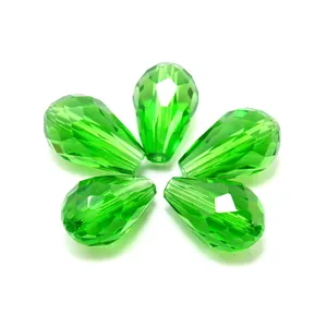Perles goutte en verre facetté vert émeraude pour la création de bijoux DIY
