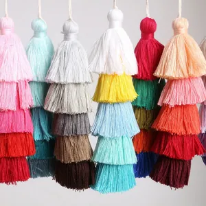 Handgemaakte polyester kwastjes met 5 lagen in diverse kleuren voor gordijn en tas