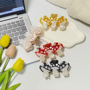 Creative acetate shark hair claw with three mushroom design for unique hair styling