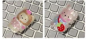 Détails de pinces à cheveux mignonnes avec motifs d'ours, lapin, fraise et étoiles roses