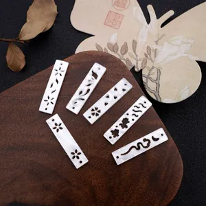 Set de 6 colgantes blancos de ácido acético calados para creación de joyas DIY