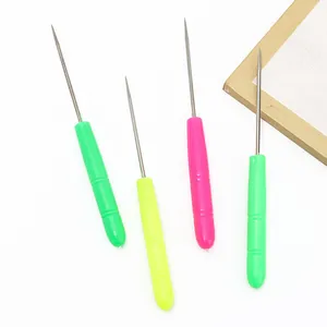 Alène de Couture à Manche en Plastique Coloré Aiguille en Acier Inoxydable Outil de Perçage Pointu pour l'Artisanat du Cuir Réparation de Chaussures