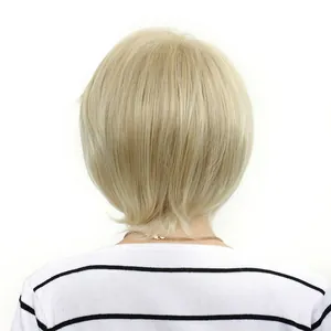 Kurze blonde Bob-Perücke mit glattem Haar und natürlicher Rückansicht für Damen