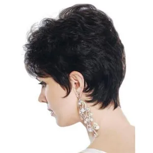 Kurze gewellte dunkelbraune Perücke für Damen mit lockiger Textur und Eleganz