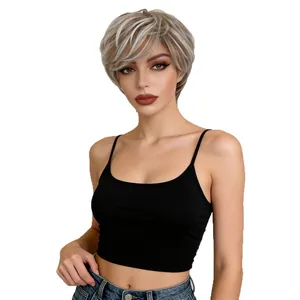 Κοντή περούκα pixie cut για γυναίκες με συνθετικά μαλλιά σε ξανθό της στάχτης με στρώσεις