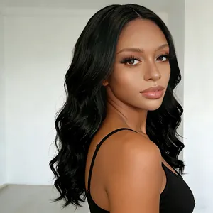 Perruque synthétique longue ondulée noire pour femme avec boucles naturelles et denses