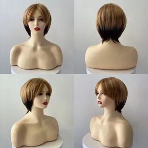 Vue sous quatre angles d'une perruque courte bob avec frange en dégradé marron doré