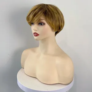 Perruque courte blonde synthétique style bob avec frange latérale dégradée pour femme