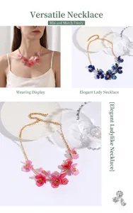 Gros plan sur un collier doré orné de délicats pendentifs fleurs en résine 3D colorés