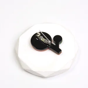 Cute Korean style acrylic flower brooch with high-quality silver metal pin back detail