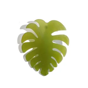 Boucle d'oreille vintage feuille de monstera en résine acrylique translucide