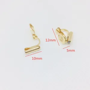 Convertidor de pendientes triangulares bañados en oro 18k para orejas sin agujeros