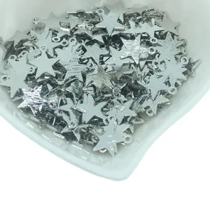 Pendentifs étoiles en argent brossé avec anneaux dans un bol en cœur pour bijoux DIY