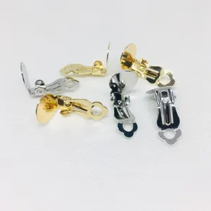 Componentes de clips de oreja DIY de cobre en oro y plata con lazo de flor pequeño