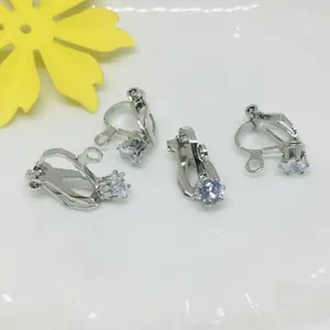 Componentes de pendientes de clip plateados con circonita de 4mm para joyería artesanal
