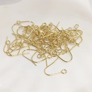 Vue détaillée des crochets de boucles d'oreilles plaqués or 14k pour bijoux DIY