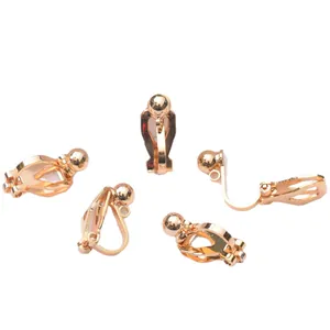 Cinco convertidores de pendientes de clip chapados en oro 14k con bola redonda