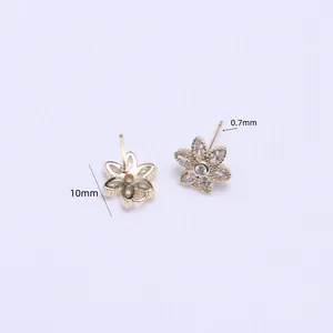 14K vergoldete Blumenohrringe mit Zirkonia und 10mm Blütendurchmesser Steckern