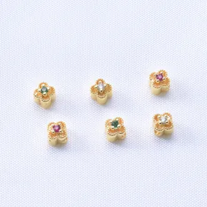 Cuentas de trébol bañadas en oro de 14K con circonitas para creación de joyería DIY