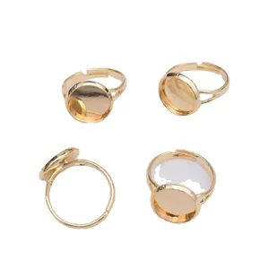 Set di quattro basi per anelli regolabili placcate oro 14k con vassoio tondo da 12mm DIY